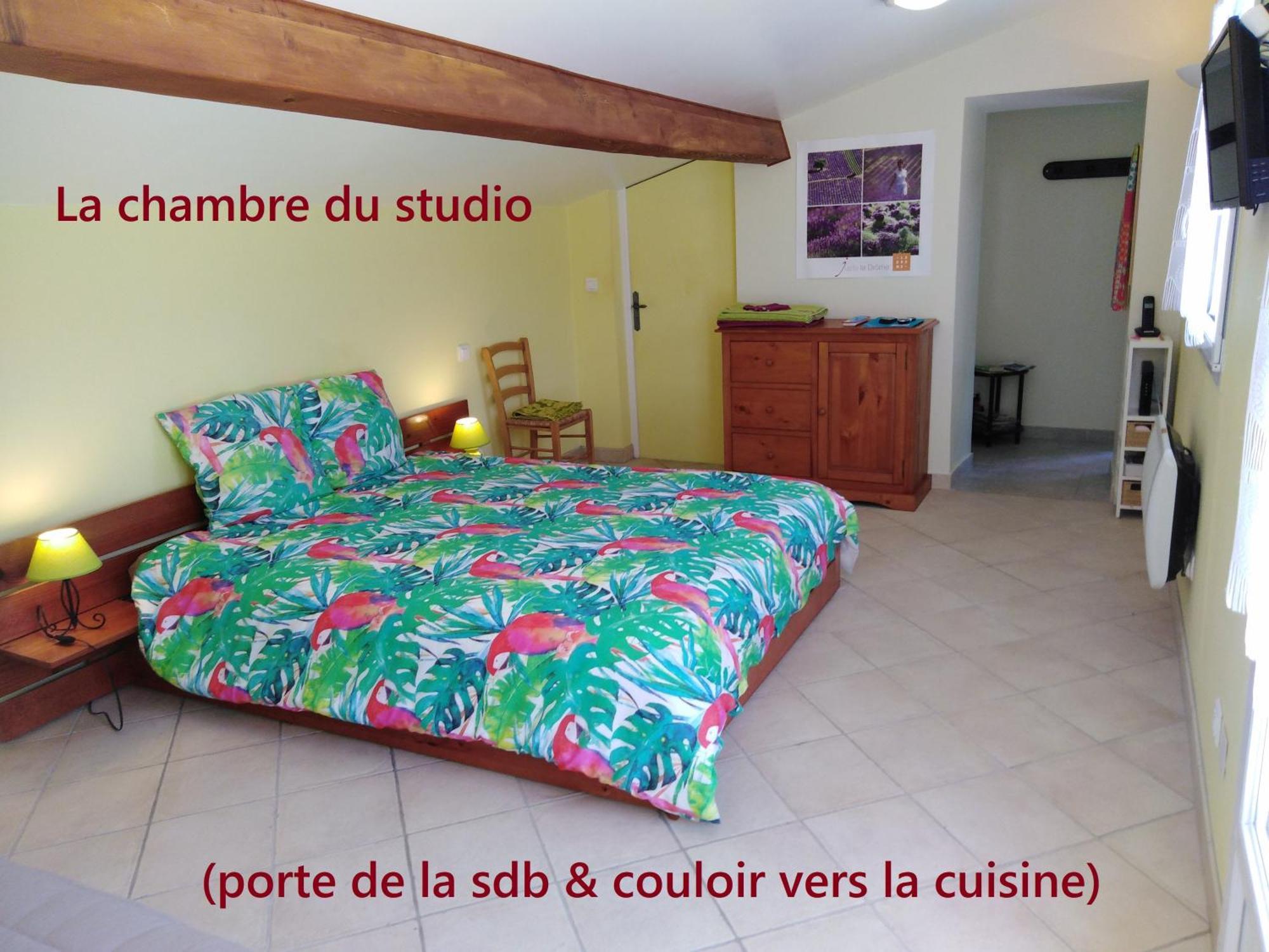 Coeuraccords, Spa & Bien-Etre Au Calme Naturiste Toute L'Annee Saint-Bardoux Номер фото